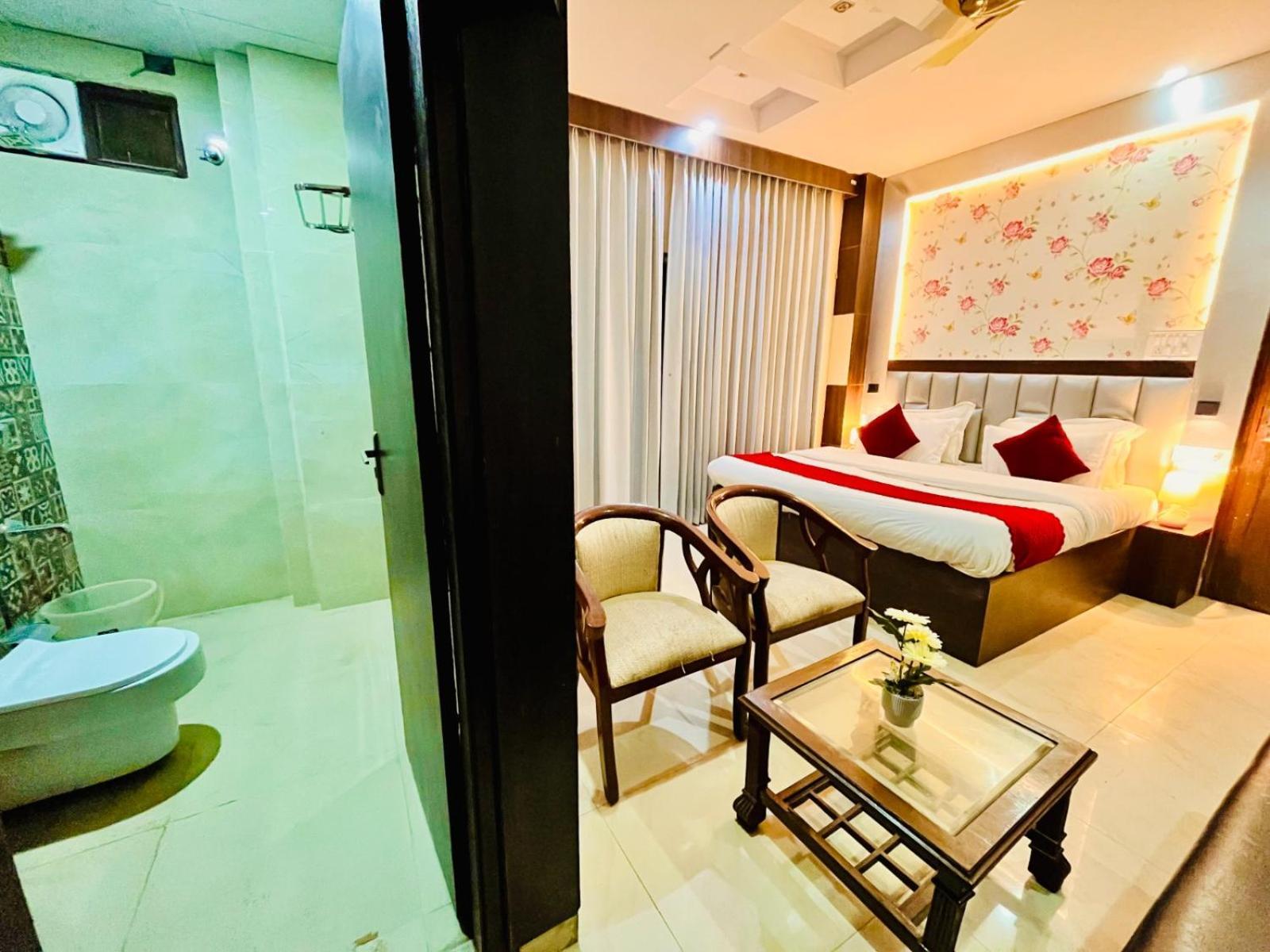 Hotel Ramawati Near Ganga Ghat Haridwar Bagian luar foto
