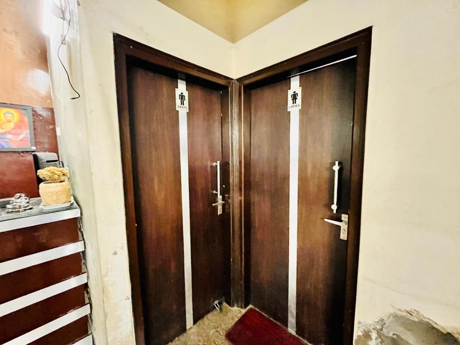 Hotel Ramawati Near Ganga Ghat Haridwar Bagian luar foto