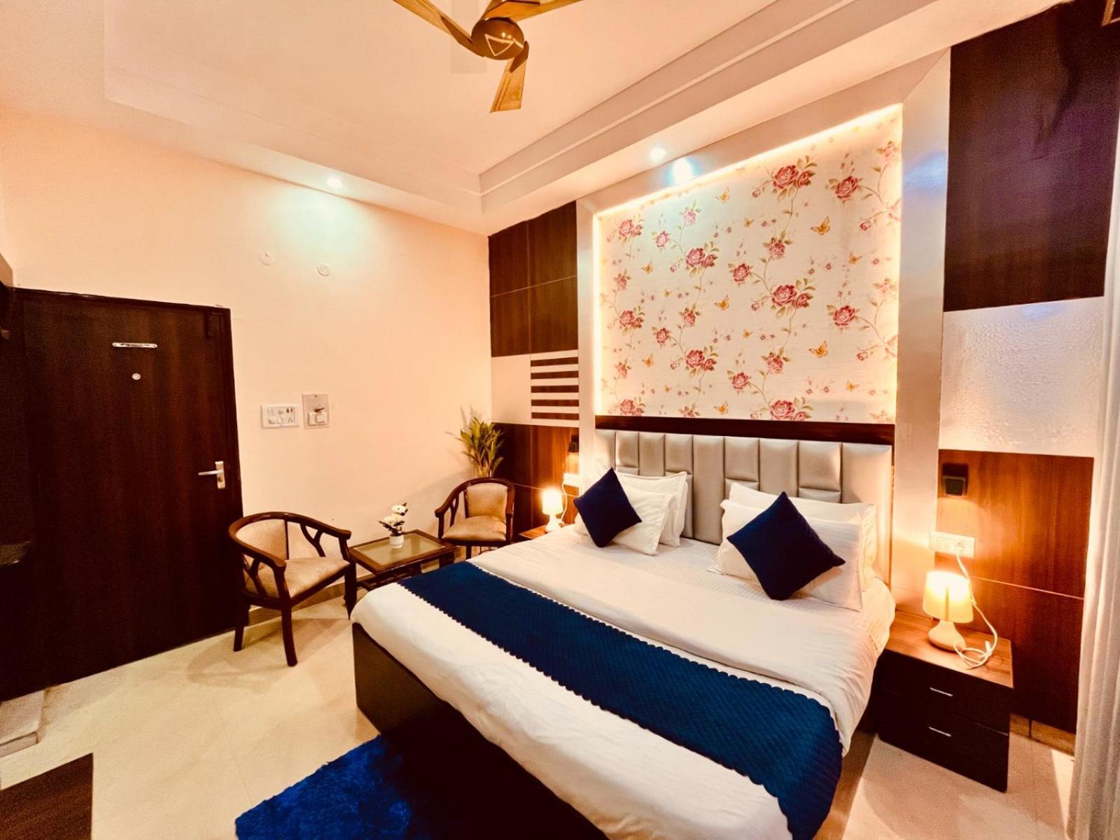 Hotel Ramawati Near Ganga Ghat Haridwar Bagian luar foto